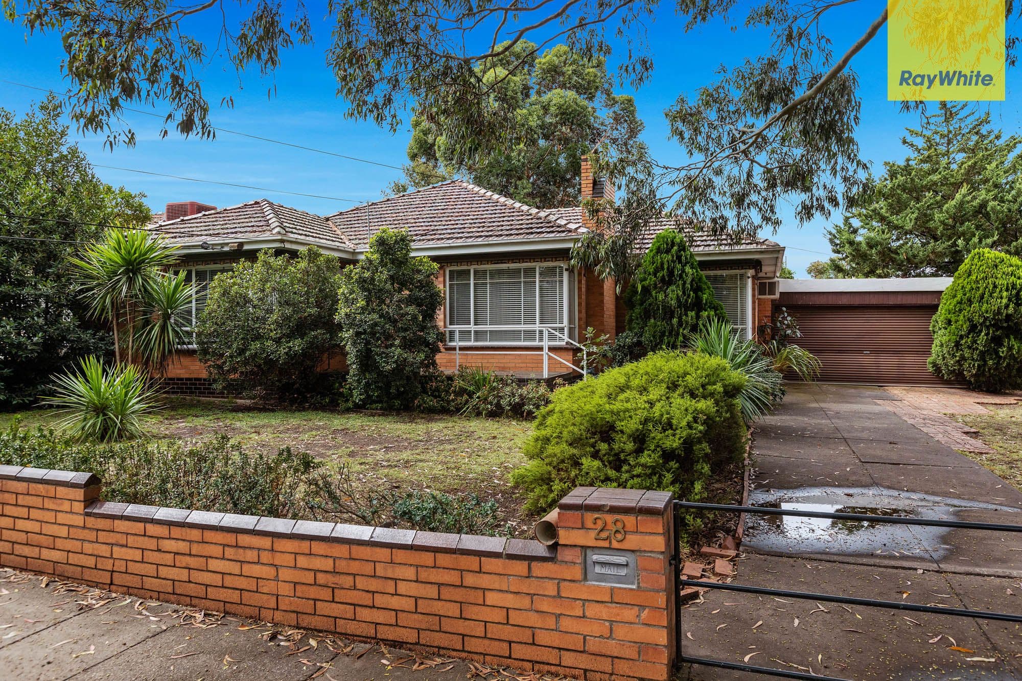 28 Cornwall Road, Sunshine VIC 3020, Sunshine - Thumbnail 2
