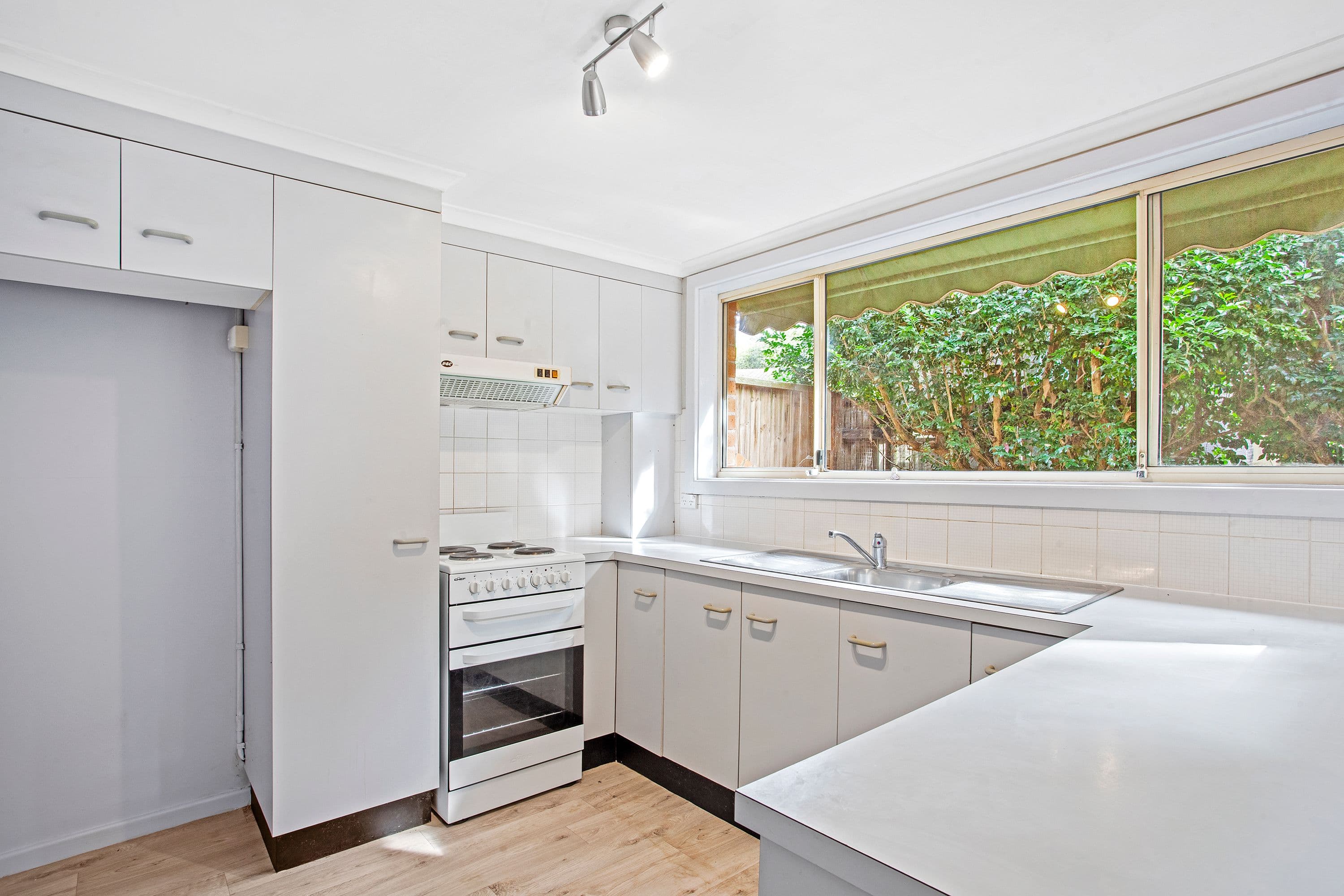 27 Cutler Drive, Wyong NSW 2259, Wyong - Thumbnail 3
