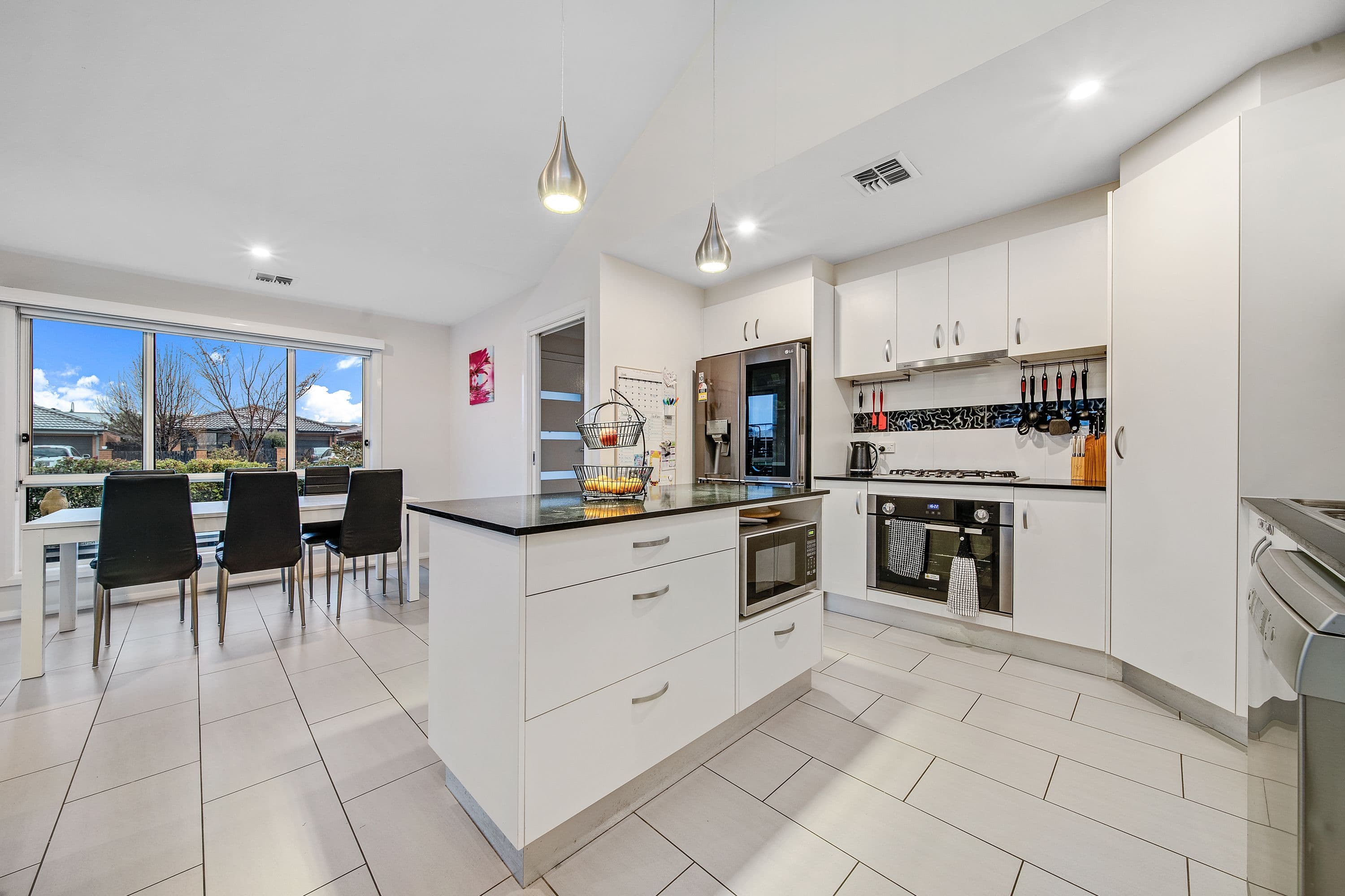 77 Hilda Kincaid Crescent, Macgregor ACT 2615, Macgregor - Thumbnail 4