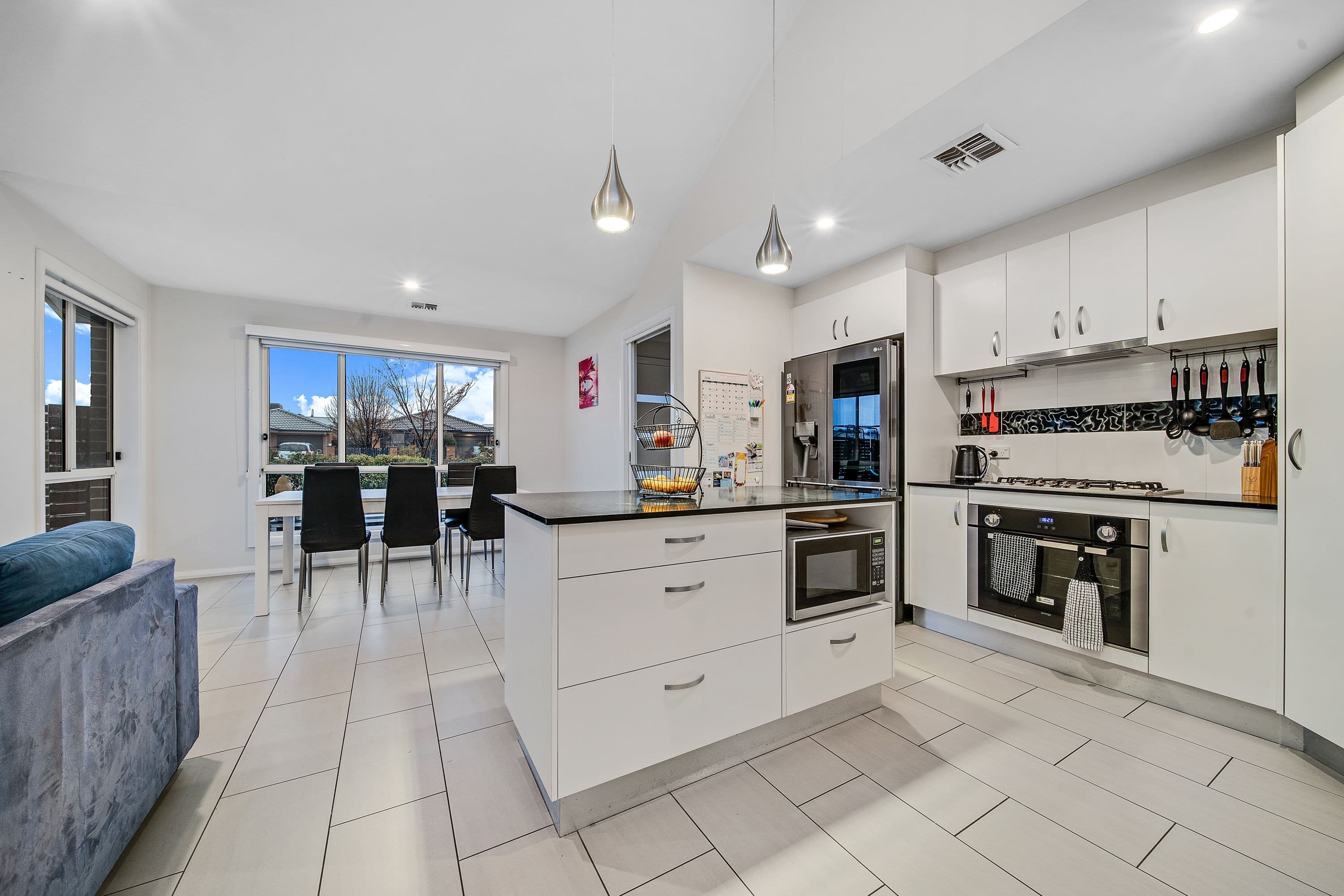 77 Hilda Kincaid Crescent, Macgregor ACT 2615, Macgregor - Thumbnail 5