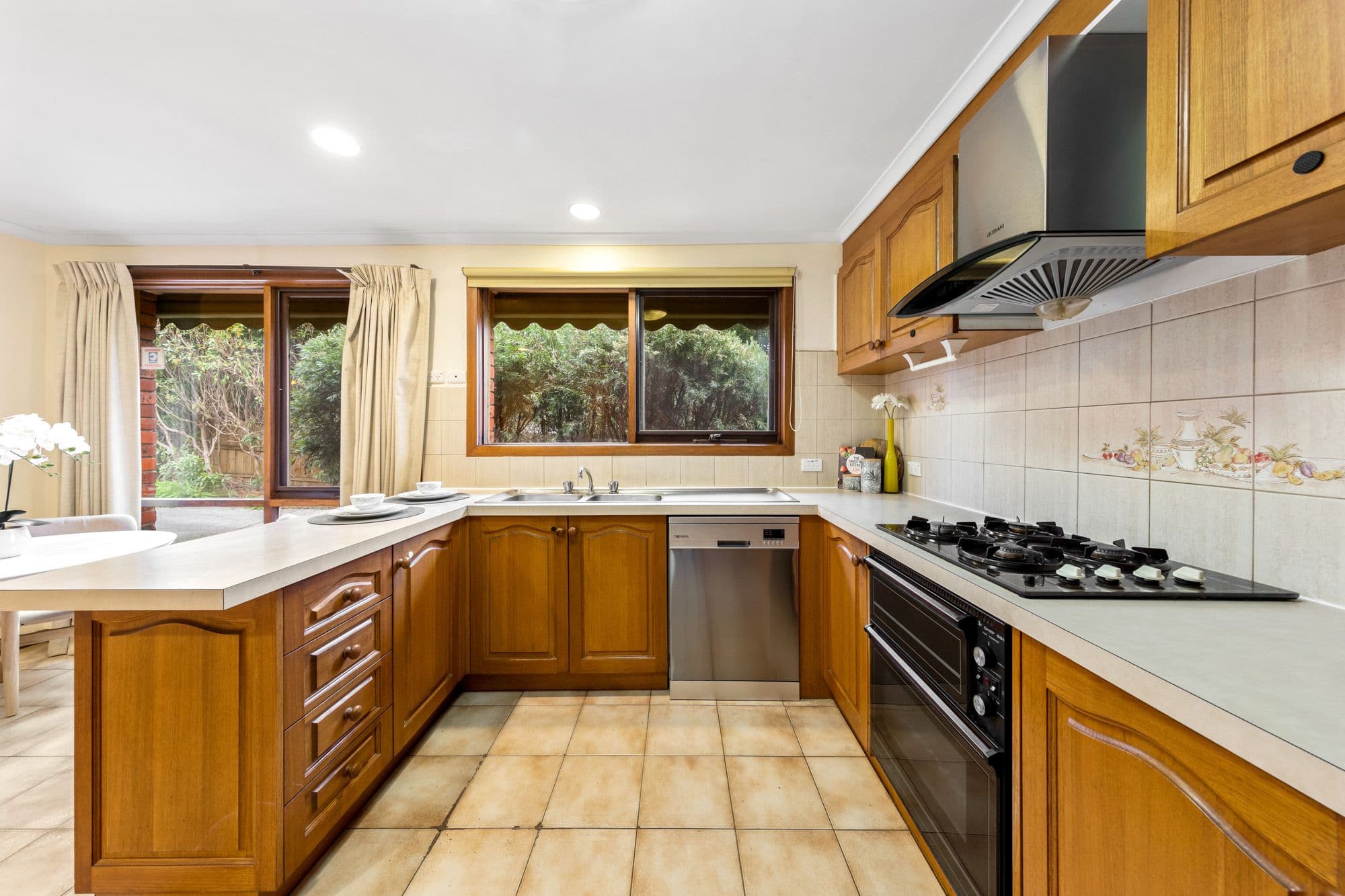 431 Middleborough Road, Box Hill VIC 3128, Box Hill - Thumbnail 5