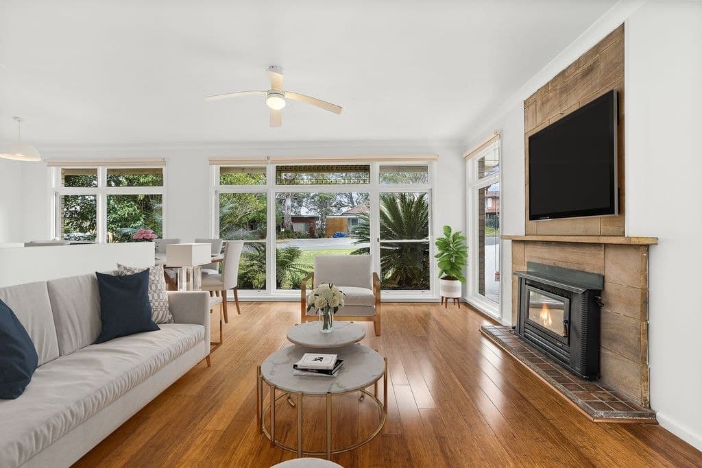 220 Farmborough Road, Farmborough Heights - Thumbnail 2