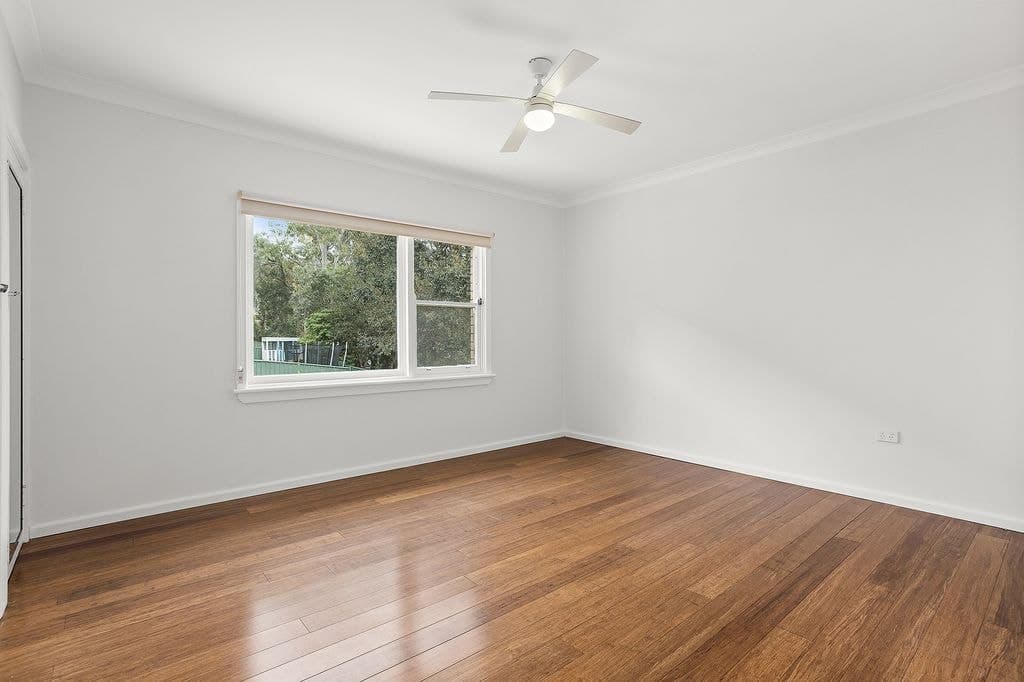 220 Farmborough Road, Farmborough Heights - Thumbnail 5