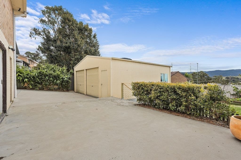 220 Farmborough Road, Farmborough Heights - Thumbnail 8