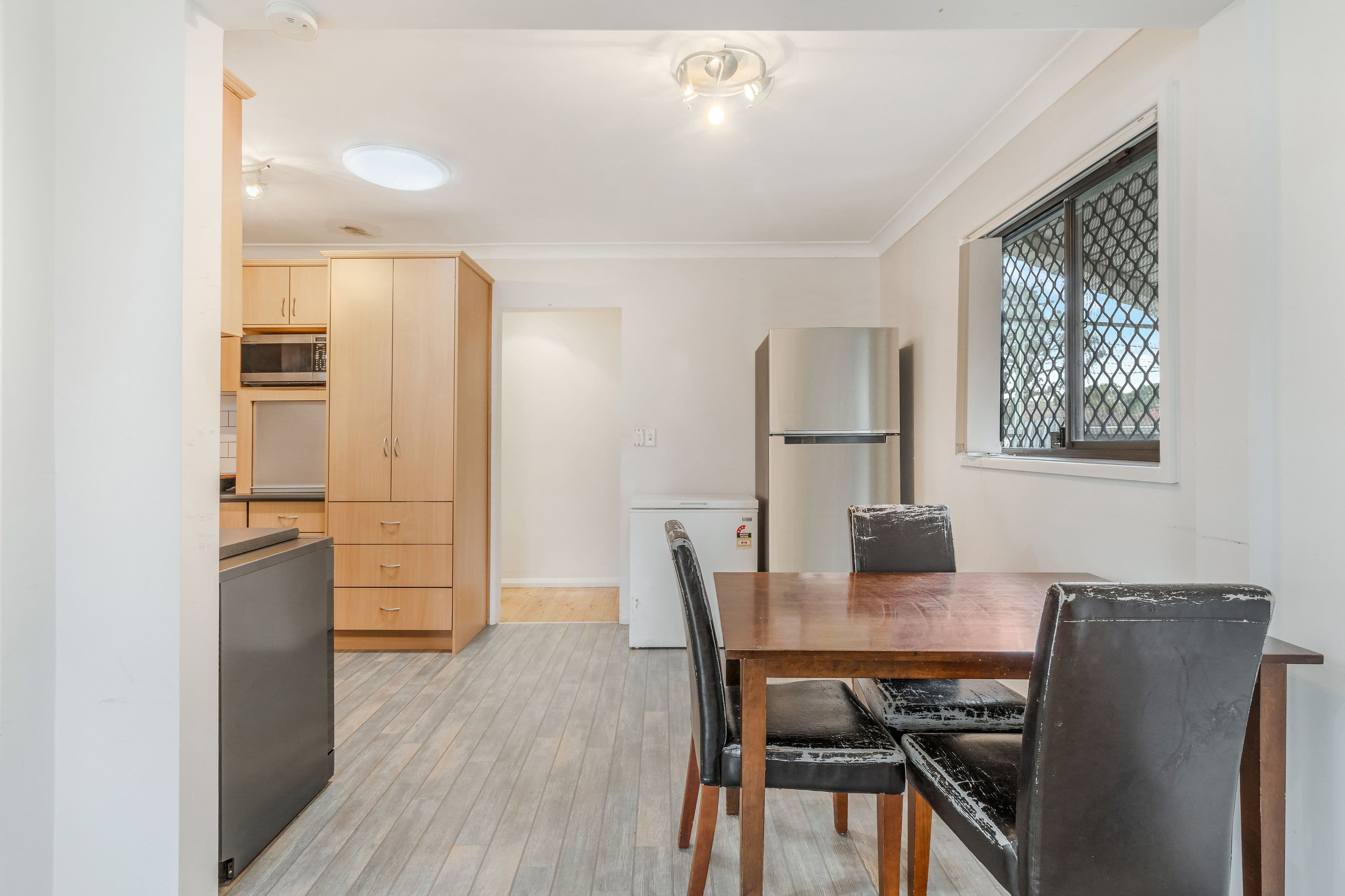 33 Guthega Crescent, Heckenberg NSW 2168, Heckenberg - Thumbnail 4