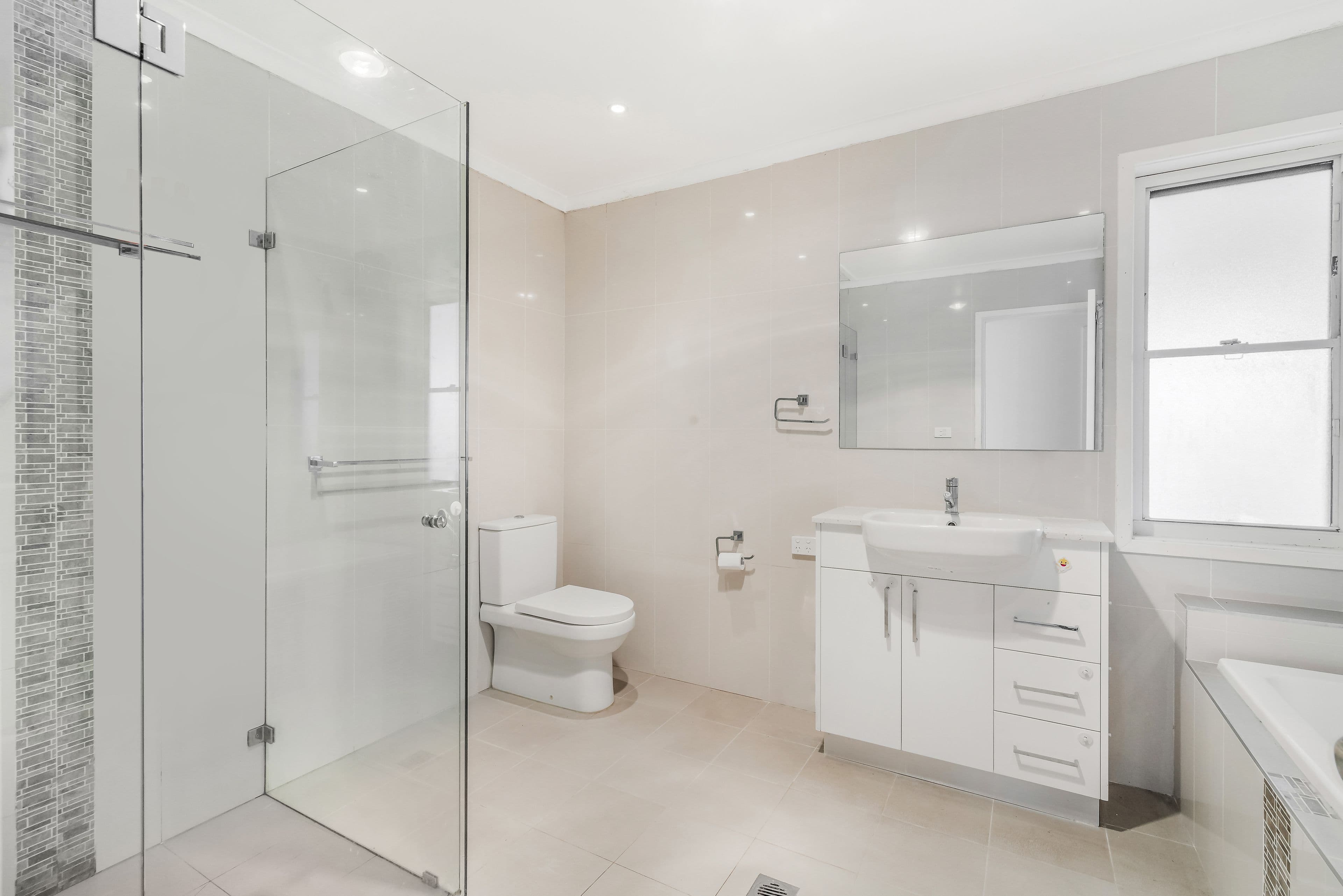 33 Guthega Crescent, Heckenberg NSW 2168, Heckenberg - Thumbnail 8