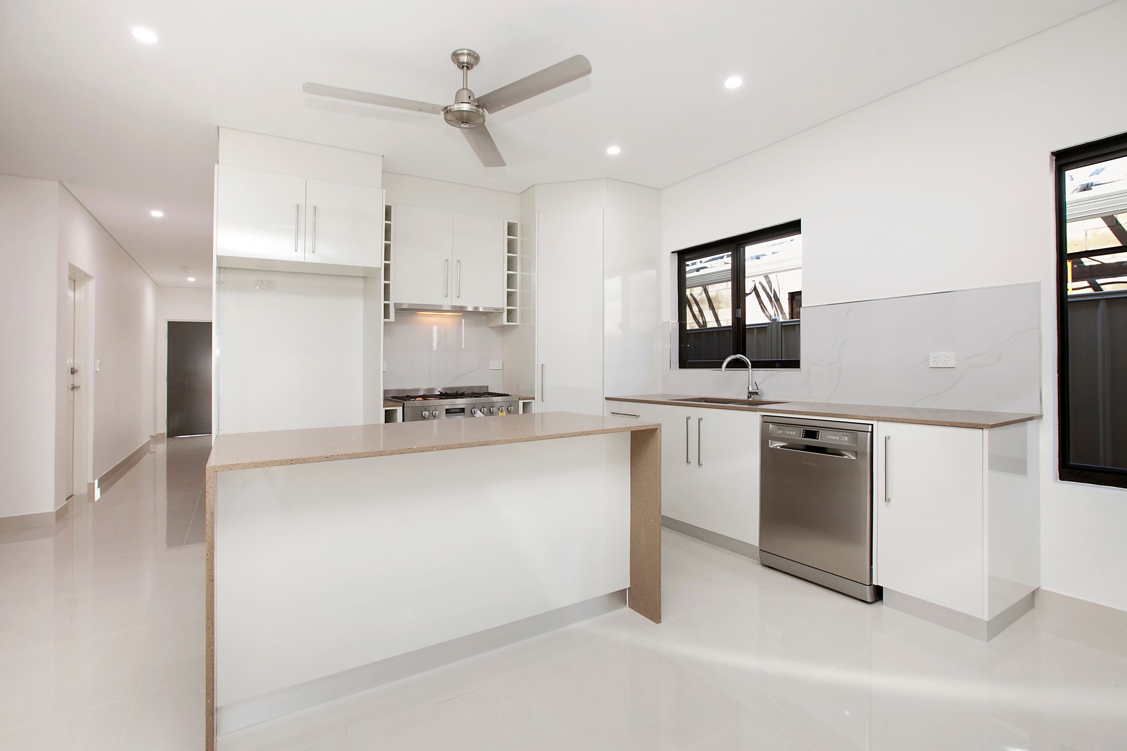 32 Myrtlewood Crescent, Zuccoli NT 0832, Zuccoli - Thumbnail 2