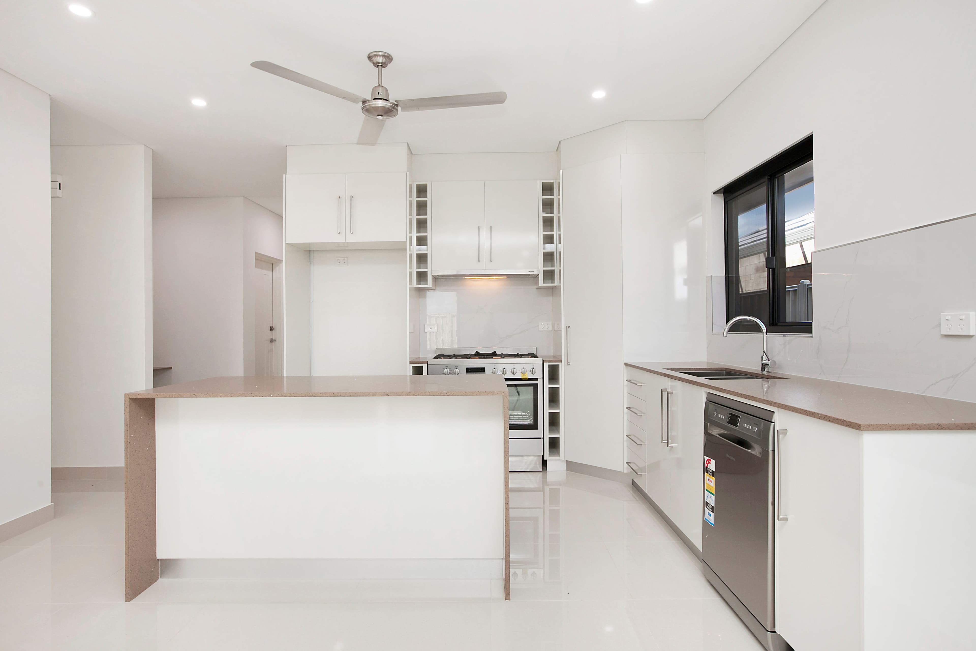 32 Myrtlewood Crescent, Zuccoli NT 0832, Zuccoli - Thumbnail 6