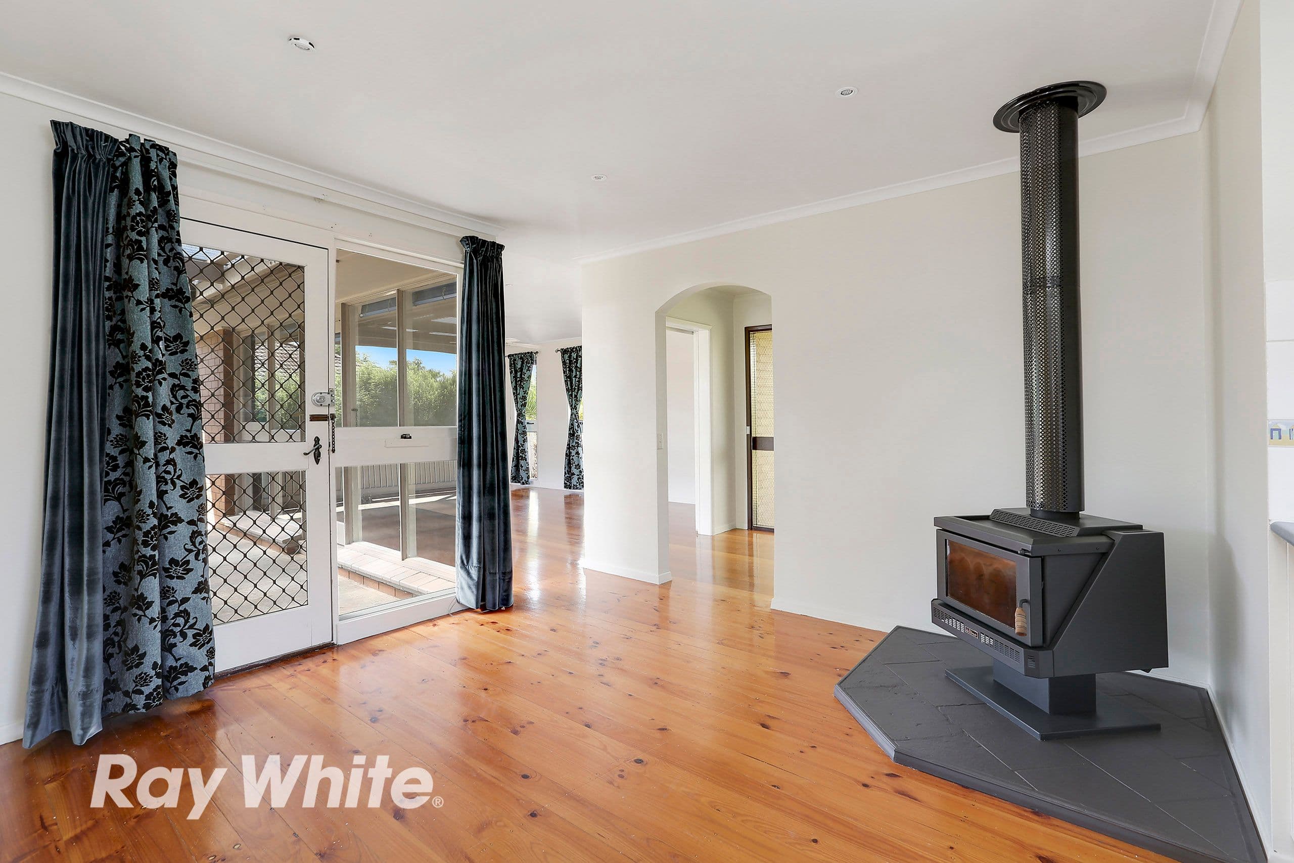 2 Konrads Crescent, Highton VIC 3216, Highton - Thumbnail 5