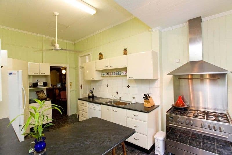 133 Coopers Camp Road, BARDON QLD 4065, Bardon - Thumbnail 5
