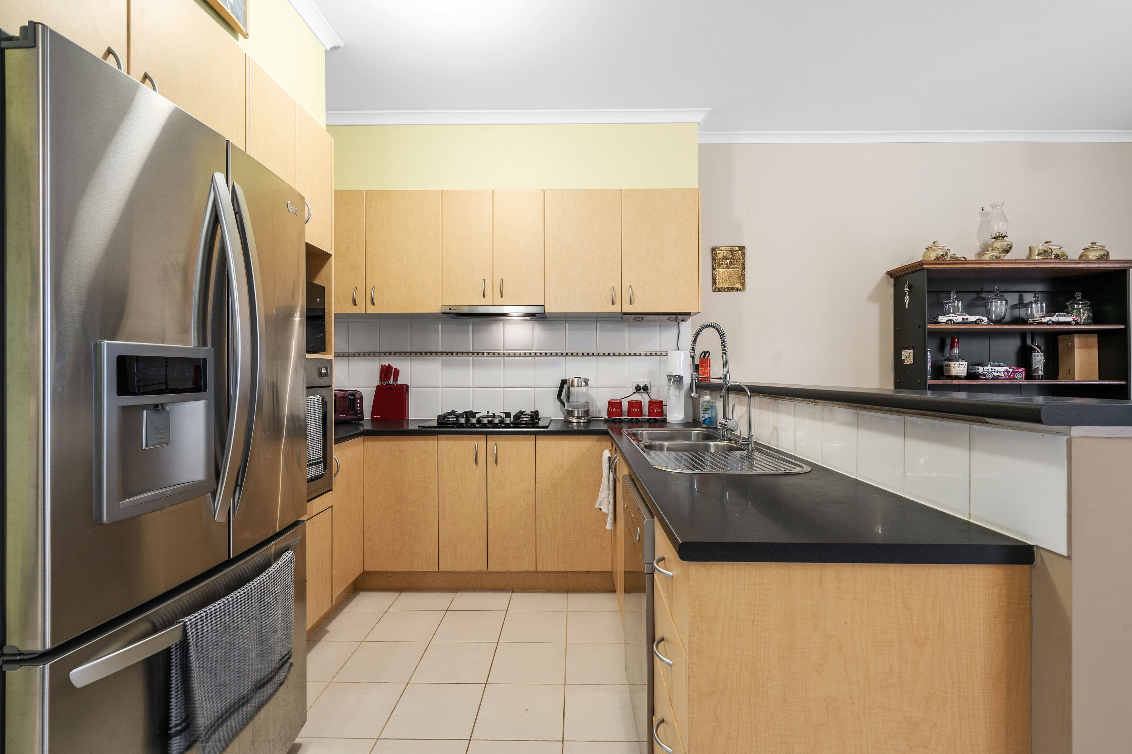 10 Redbark Hill Circuit, South Morang VIC 3752, South Morang - Thumbnail 5