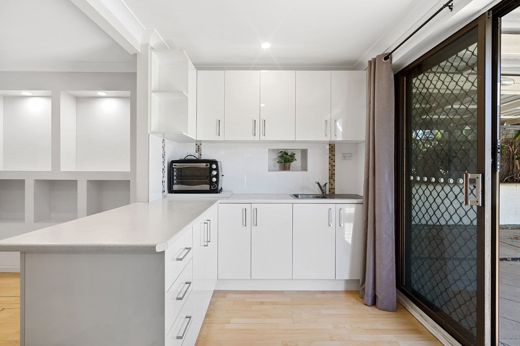1021 Rochedale Road, Rochedale South QLD 4123, Rochedale South - Thumbnail 3