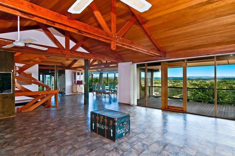 26 Pall Mall Avenue, CURRUMBIN QLD 4223, Currumbin - Thumbnail 2