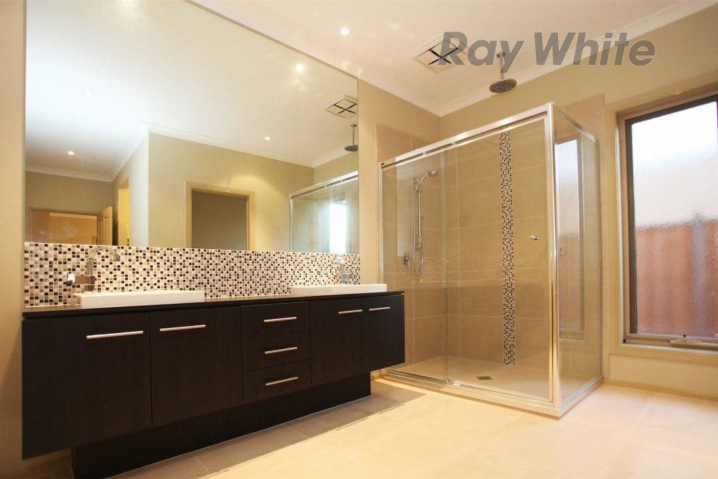 23 Spinnaker Rise, POINT COOK VIC 3030, Point Cook - Thumbnail 3
