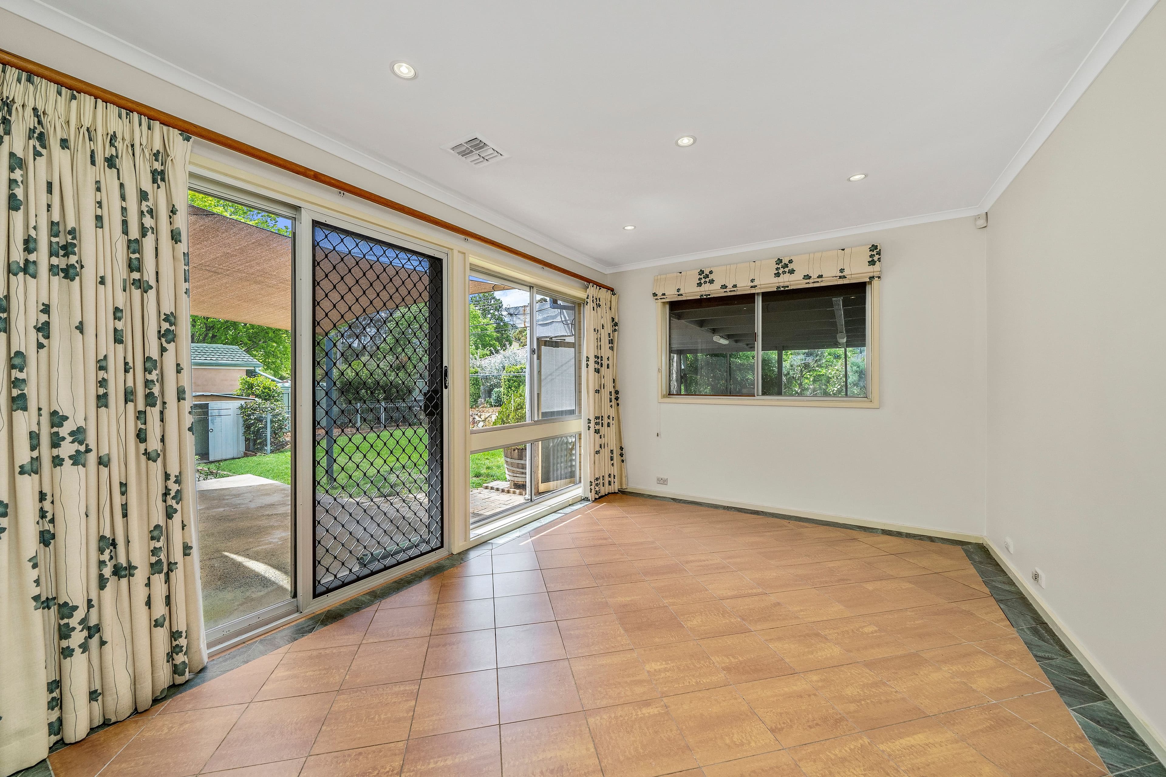 36 Yanda Street, Waramanga ACT 2611, Waramanga - Thumbnail 8