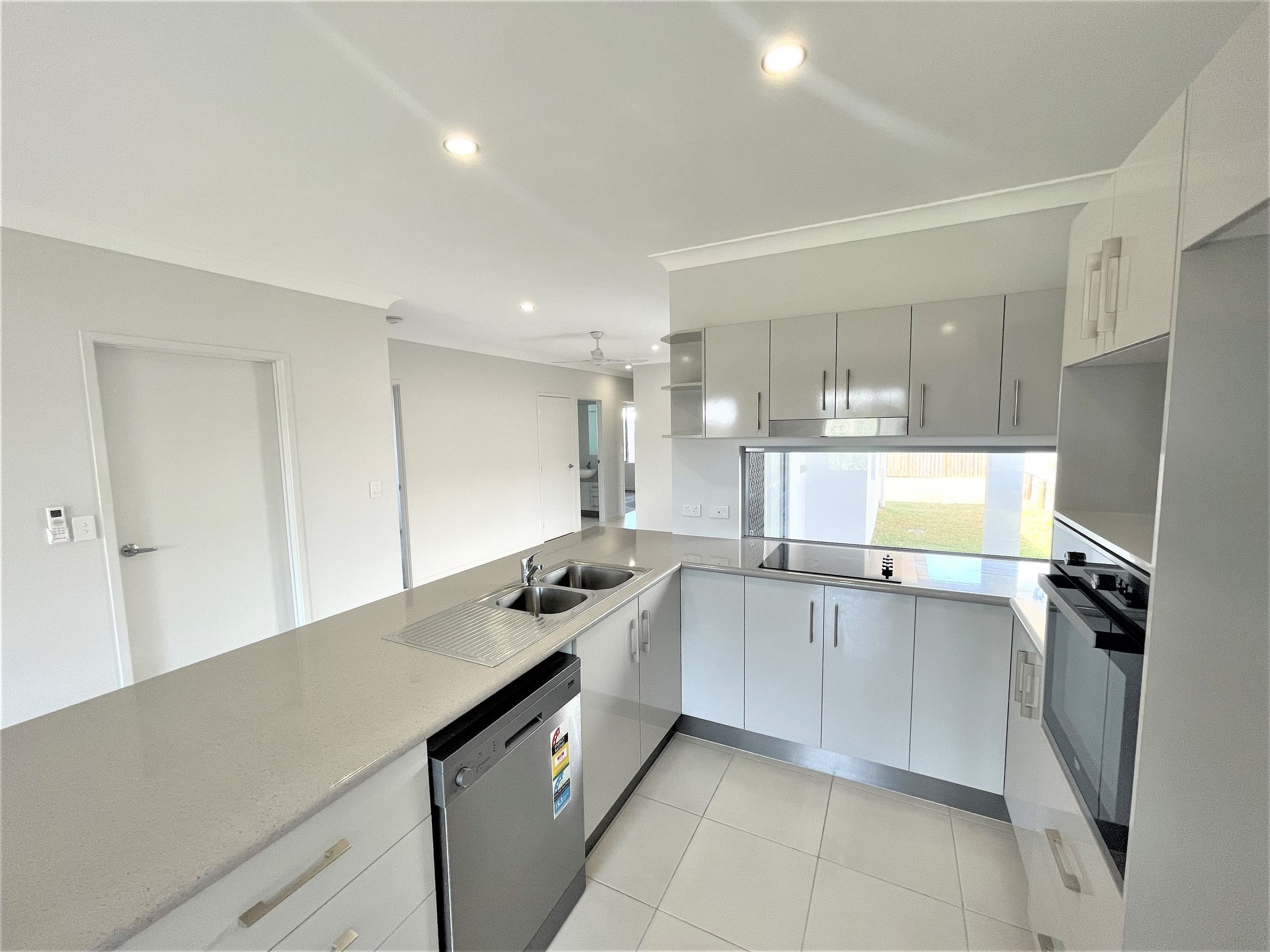 3 Deck Circuit, Trinity Beach QLD 4879, Trinity Beach - Thumbnail 2