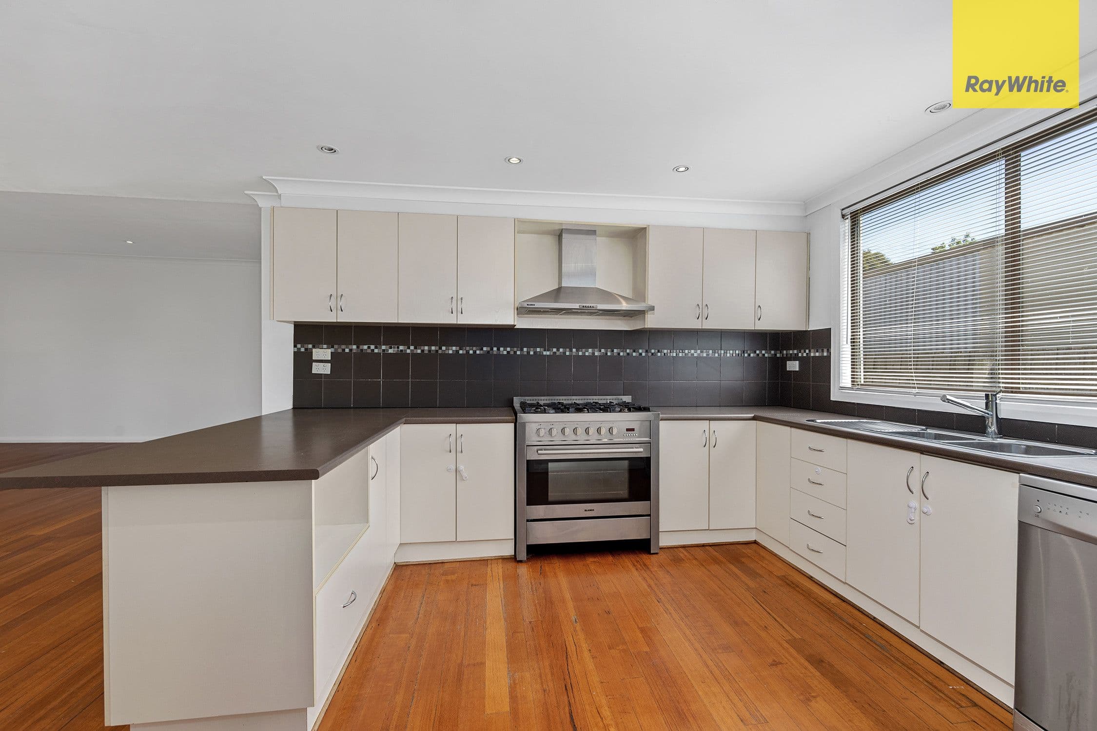 8 Mcleod Street, Sunshine North VIC 3020, Sunshine North - Thumbnail 5