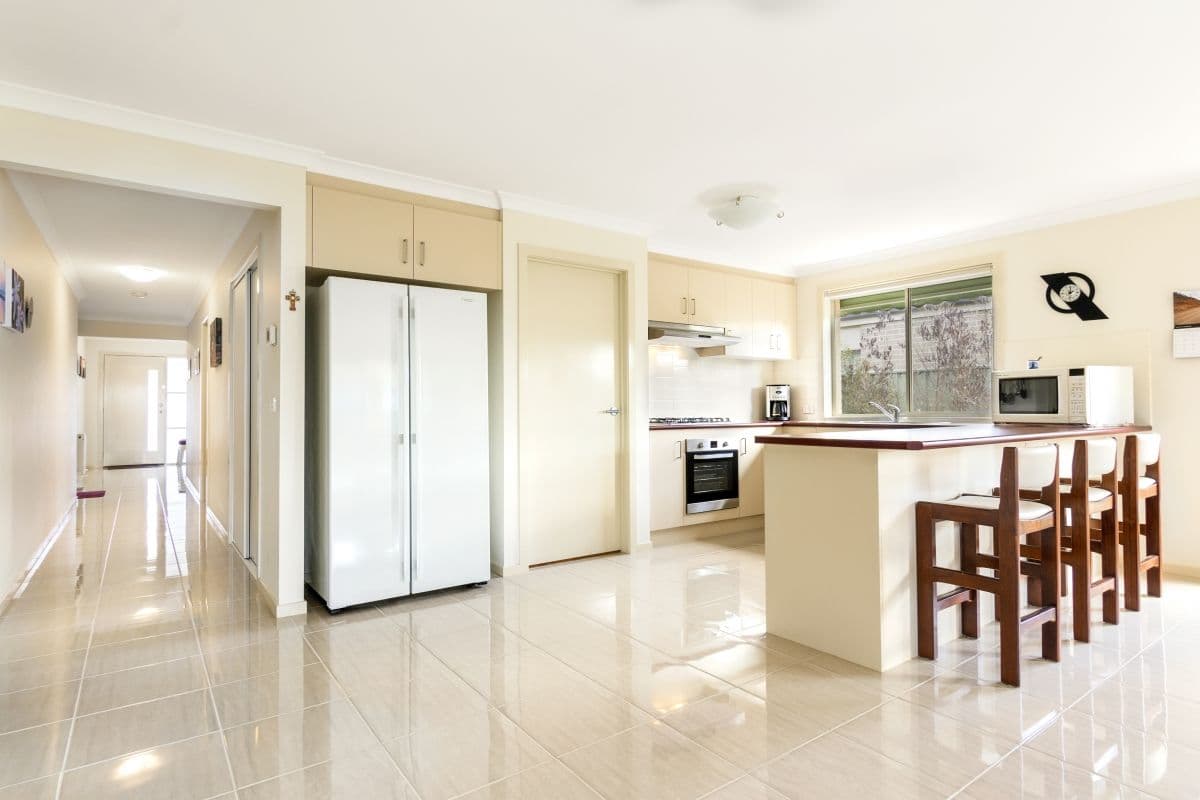6 Narmara Mews, Wyndham Vale VIC 3024, Wyndham Vale - Thumbnail 4