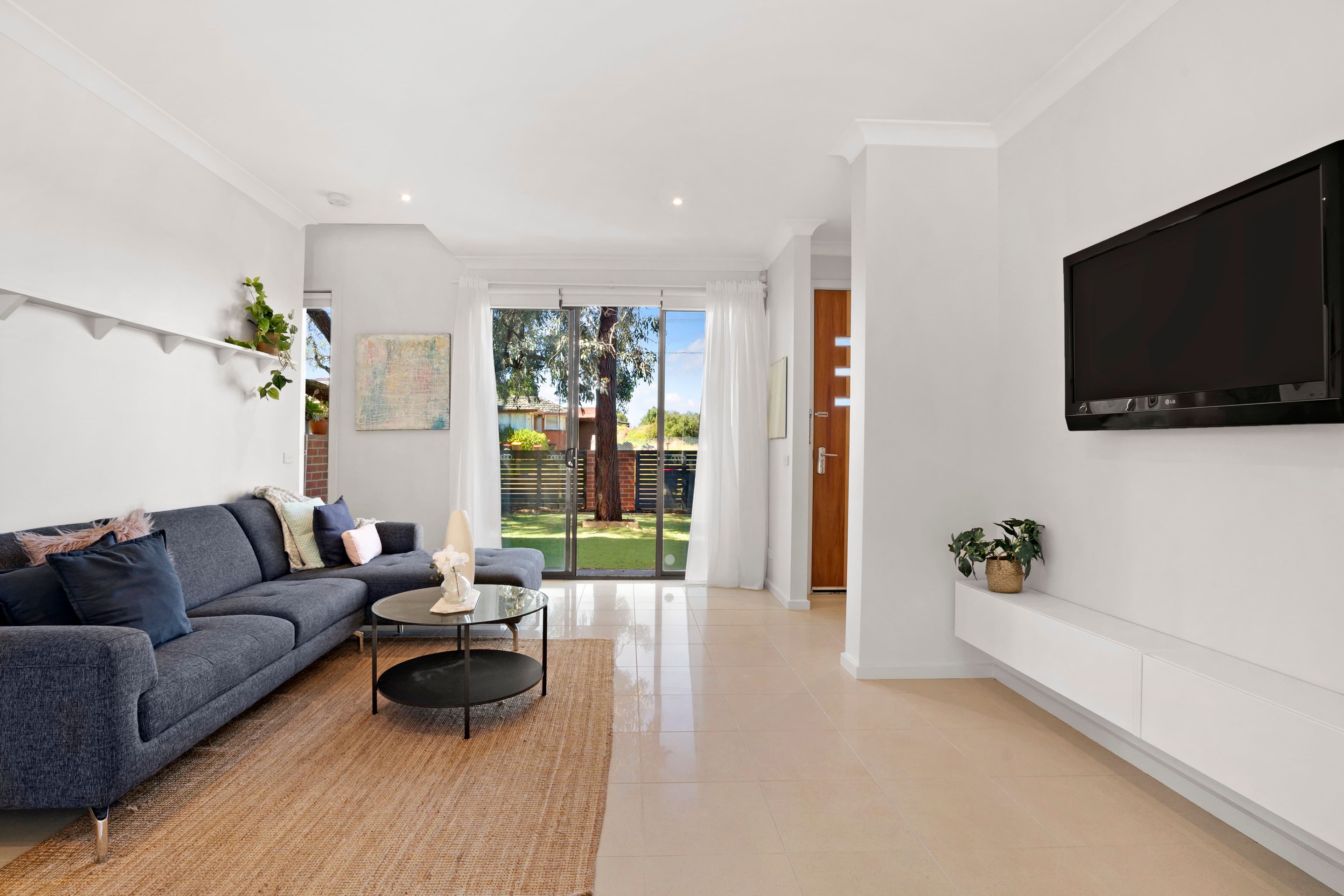 31-33 Tully Road, Clarinda VIC 3169, Clarinda - Thumbnail 2