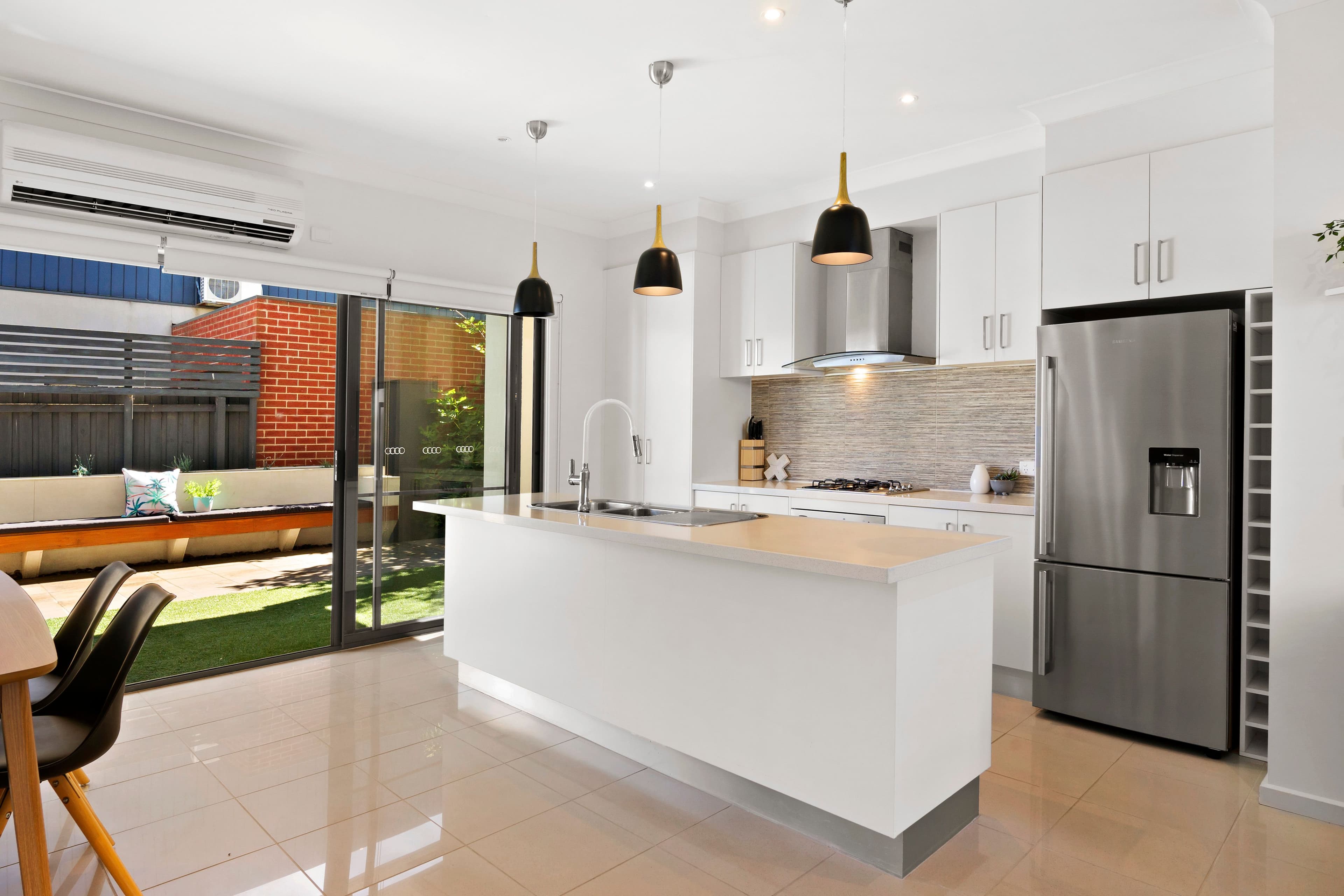31-33 Tully Road, Clarinda VIC 3169, Clarinda - Thumbnail 4