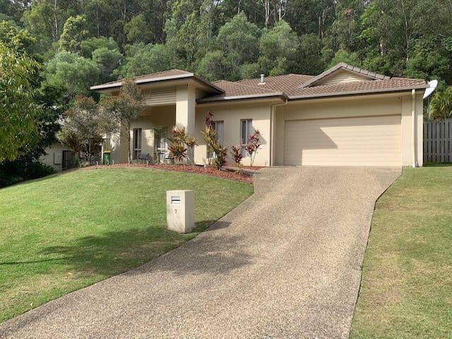 7 Lowe Court, Maudsland QLD 4210, Maudsland - Image 1