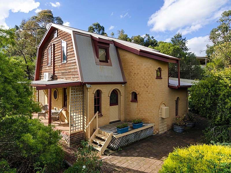 27 Luck Street, MACCLESFIELD SA 5153, Macclesfield - Image 1