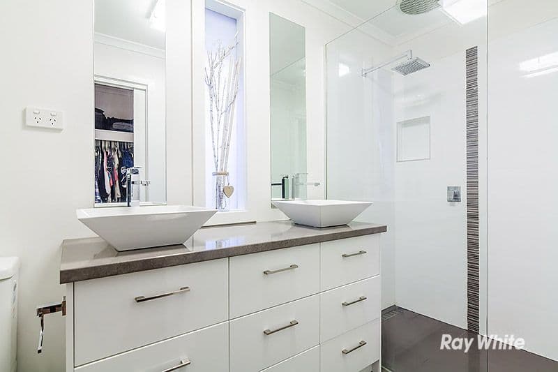 63 Hutchinson Drive, Lynbrook VIC 3975, Lynbrook - Thumbnail 7