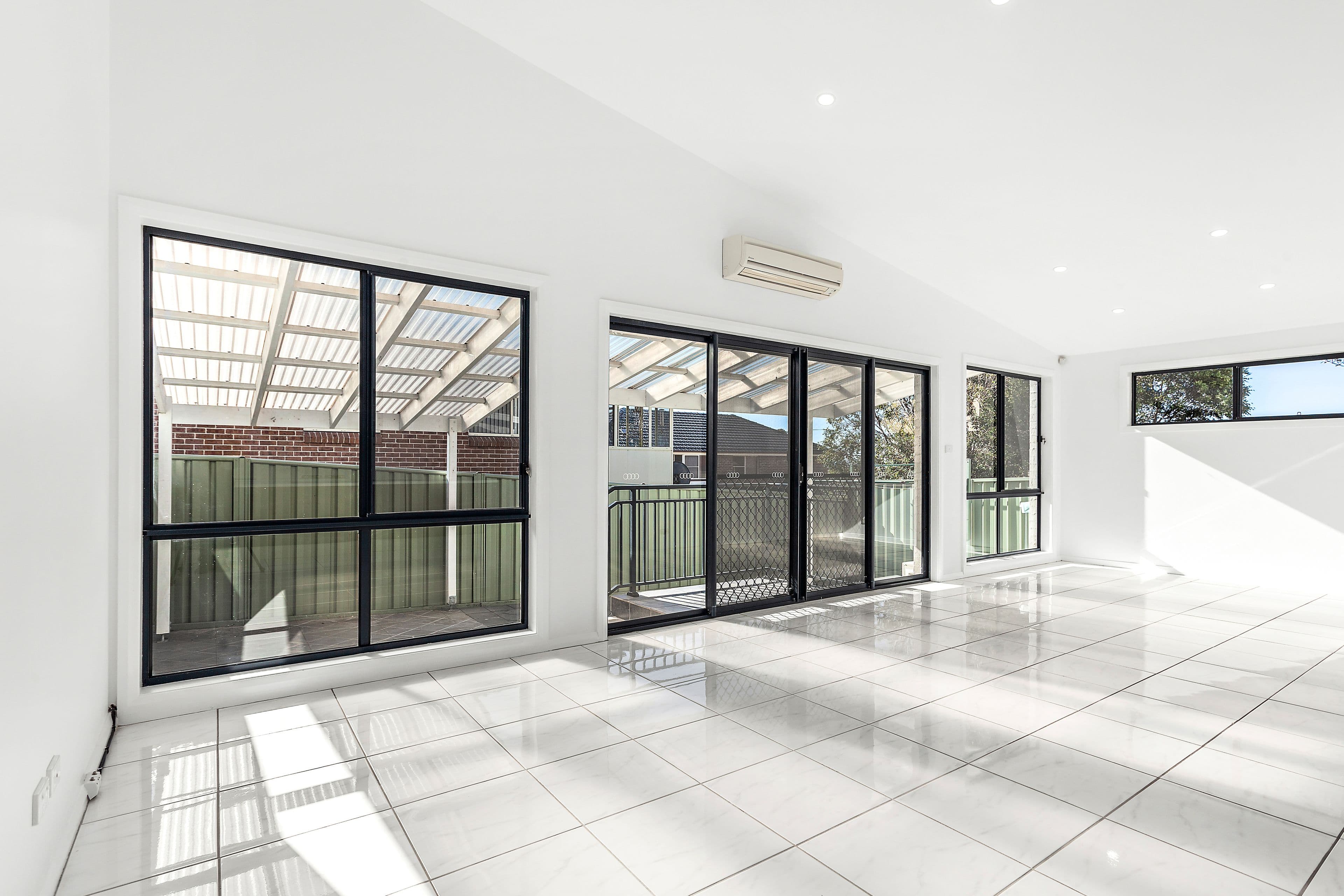 8 Munduran Close, Albion Park - Thumbnail 5