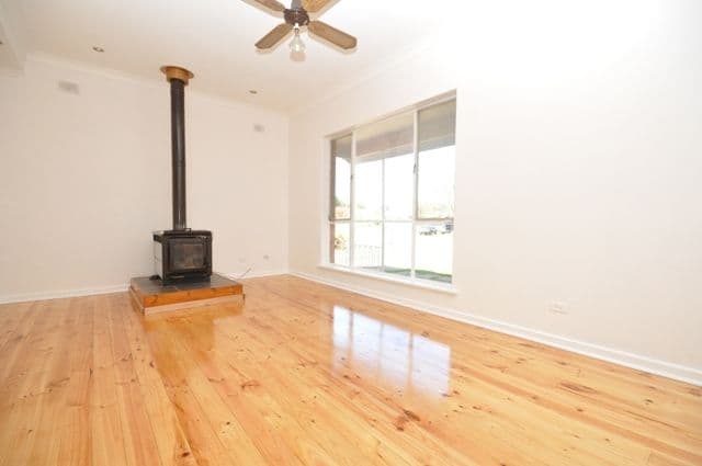 11 Berberis Street, ELIZABETH VALE SA 5112, Elizabeth Vale - Thumbnail 2