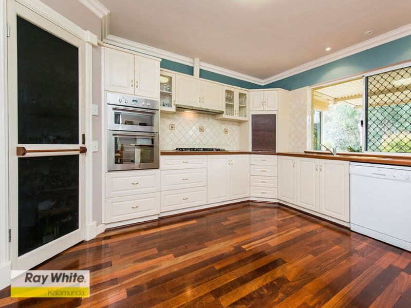 7 Robertson Road, Gooseberry Hill WA 6076, Gooseberry Hill - Thumbnail 3