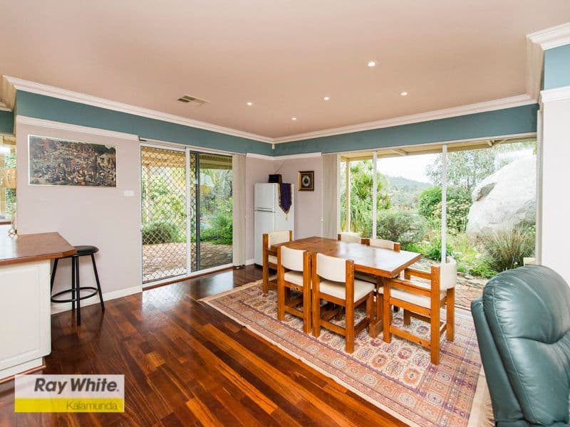 7 Robertson Road, Gooseberry Hill WA 6076, Gooseberry Hill - Thumbnail 7
