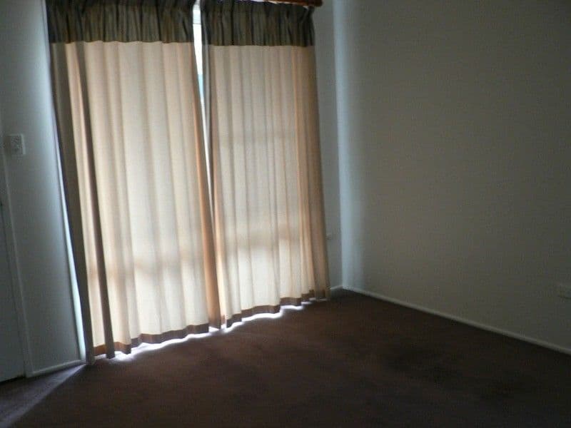 2 Onslow Street, TANNUM SANDS QLD 4680, Tannum Sands - Thumbnail 4