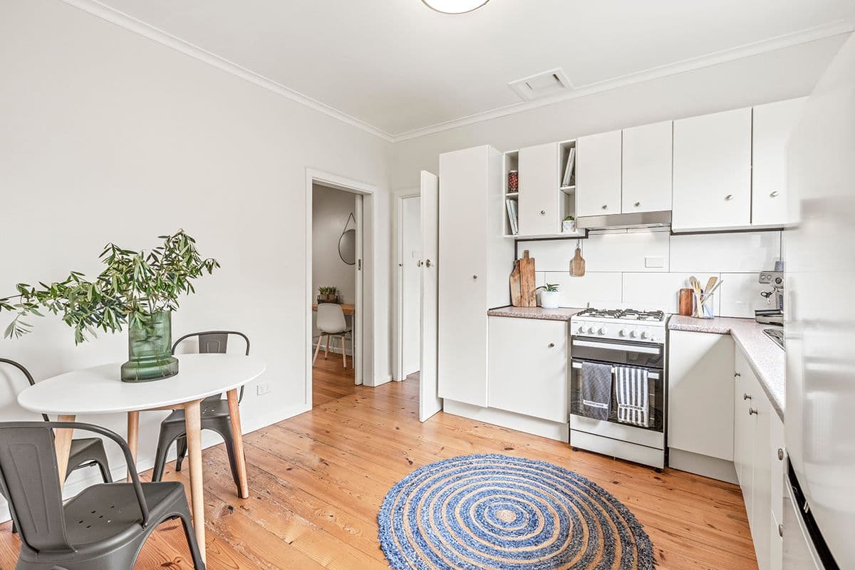 35 Leon Avenue, Rosebud VIC 3939, Rosebud - Thumbnail 2