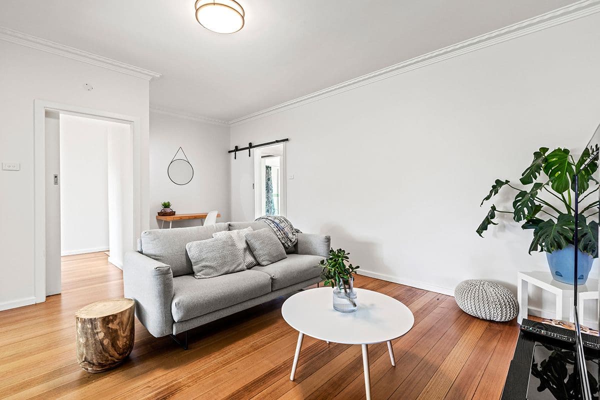 35 Leon Avenue, Rosebud VIC 3939, Rosebud - Thumbnail 3