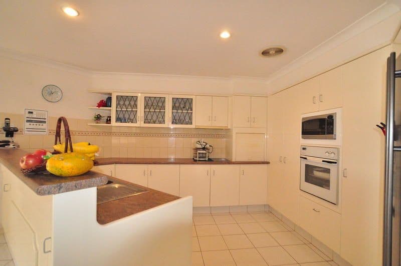 88 Monterey Keys Drive, HELENSVALE QLD 4212, Helensvale - Thumbnail 4