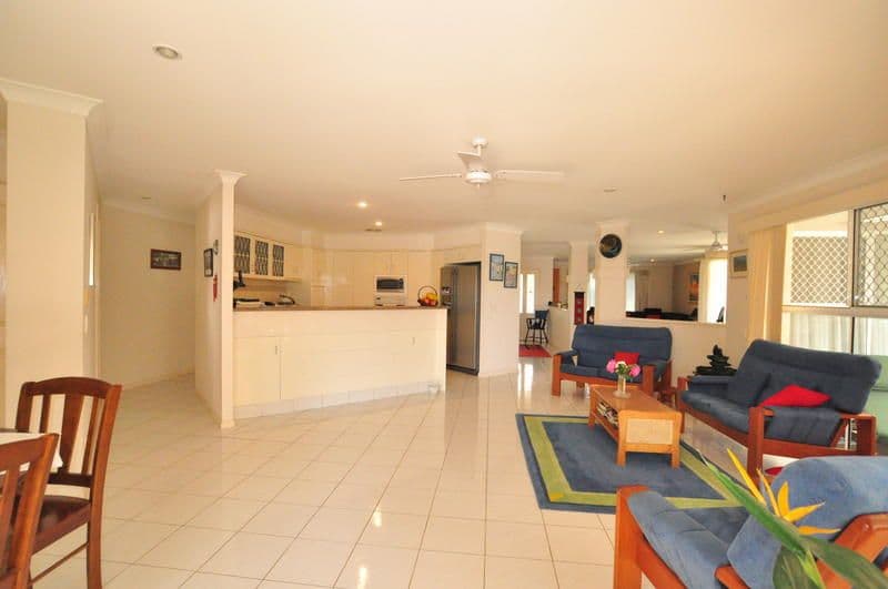 88 Monterey Keys Drive, HELENSVALE QLD 4212, Helensvale - Thumbnail 5