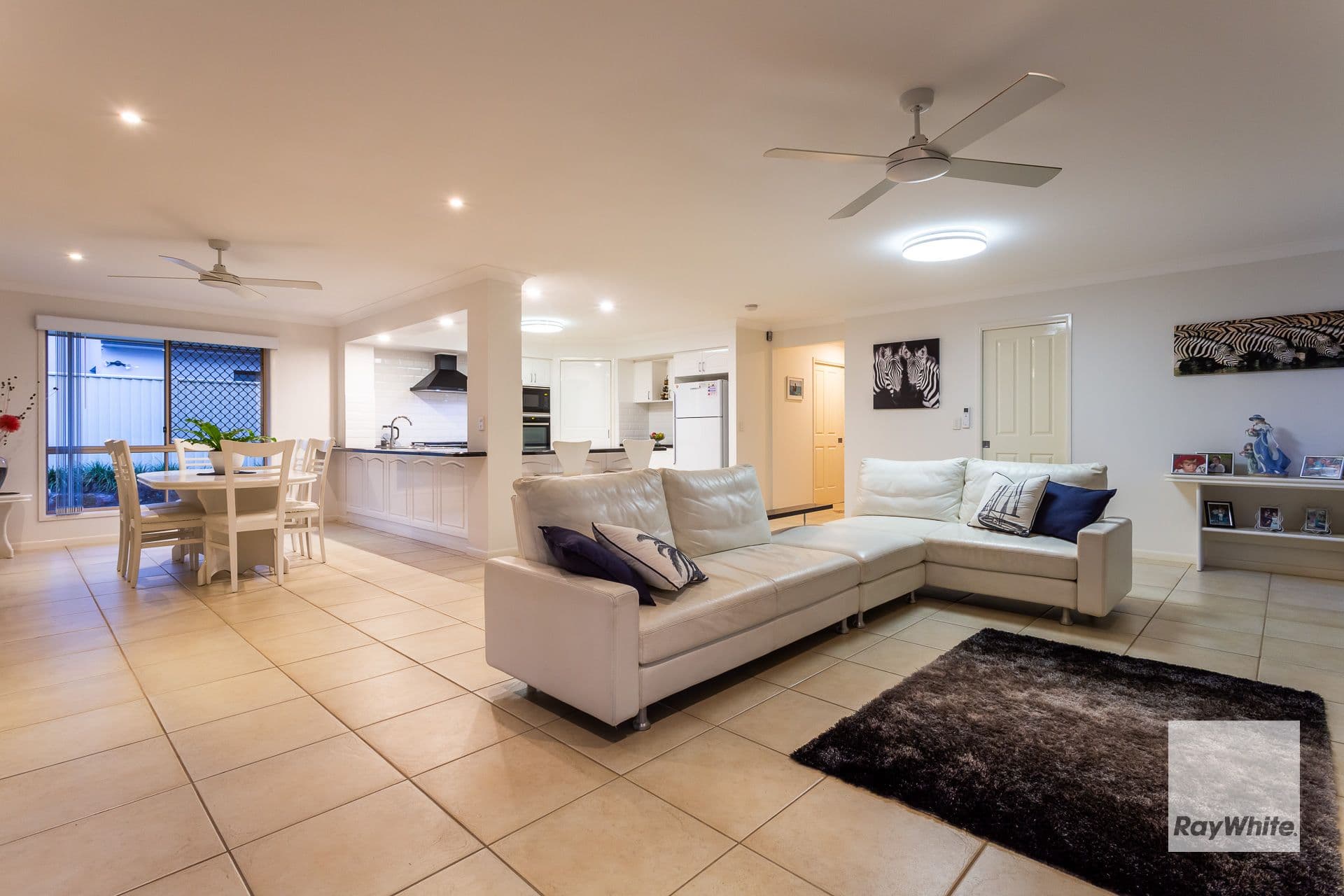 5 Seagrass Place, Redland Bay QLD 4165, Redland Bay - Thumbnail 2