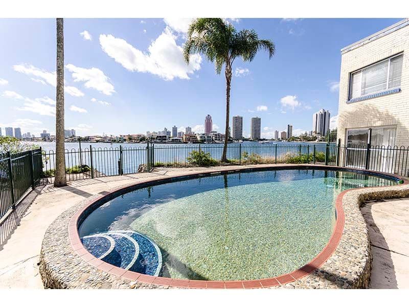 107 Stanhill Drive, CHEVRON ISLAND QLD 4217, Chevron Island - Thumbnail 2