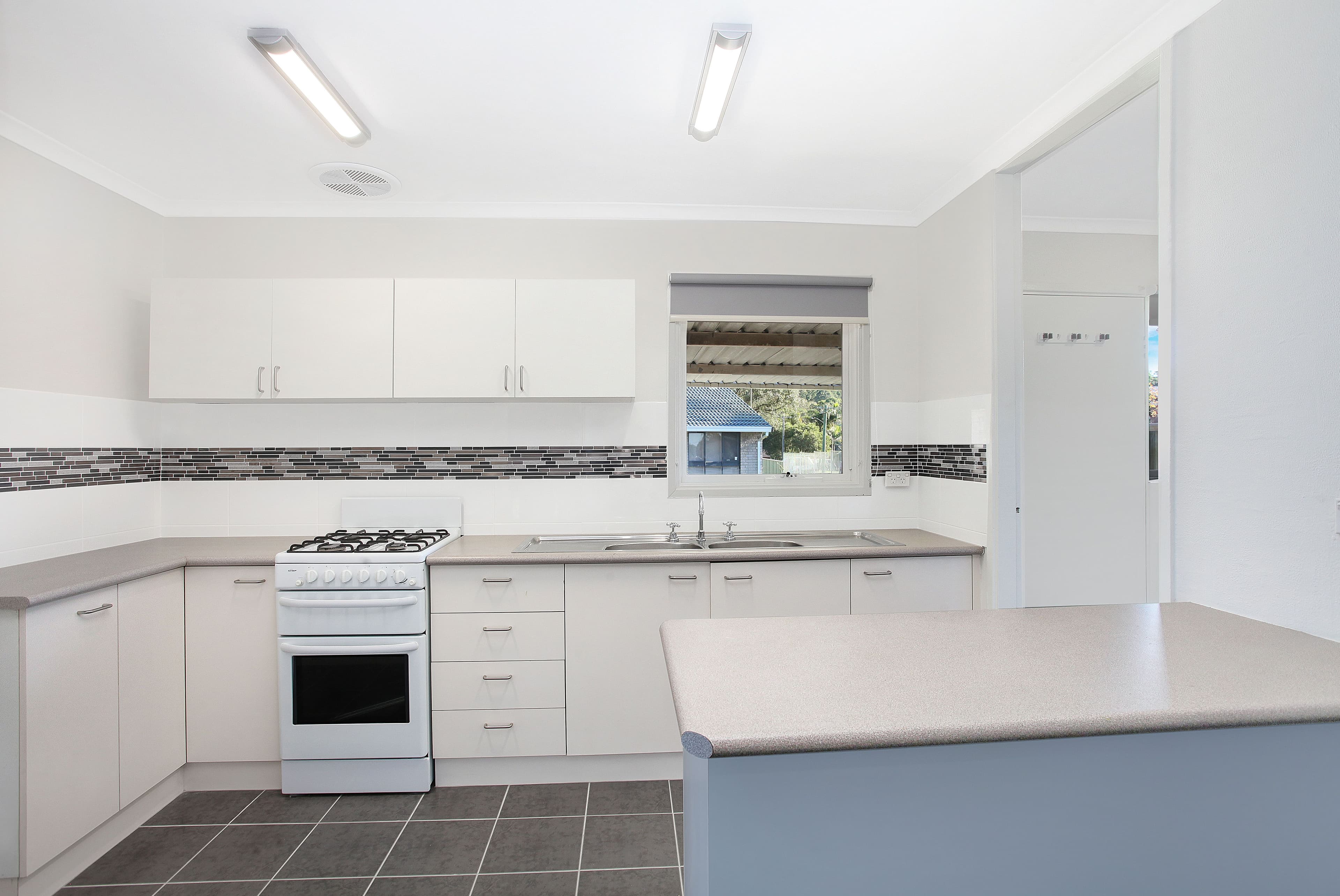 128 Terry Street, Albion Park - Thumbnail 3