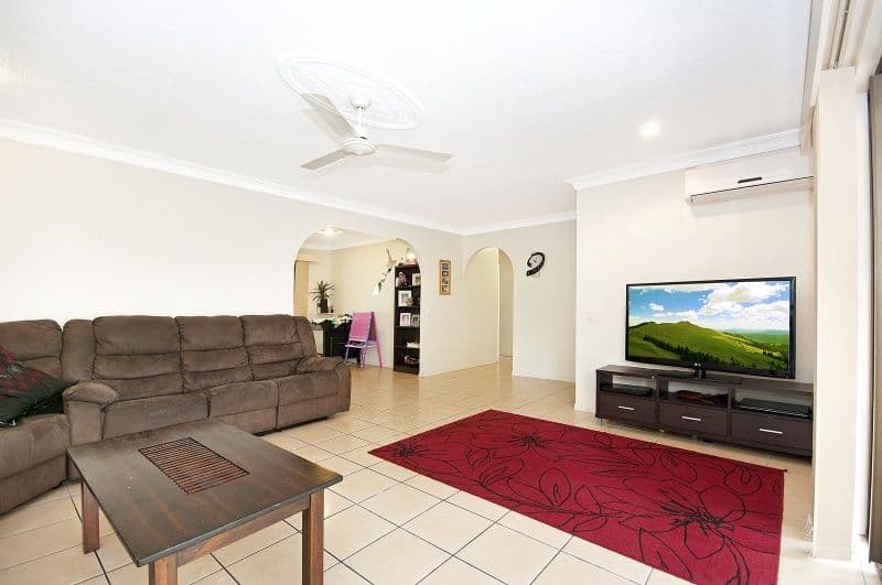 4 Sunset Beach Court, SHOAL POINT QLD 4750, Shoal Point - Thumbnail 3