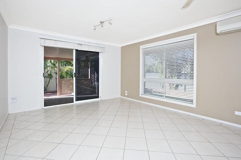 10 Hollywell Road, BIGGERA WATERS QLD 4216, Biggera Waters - Thumbnail 3