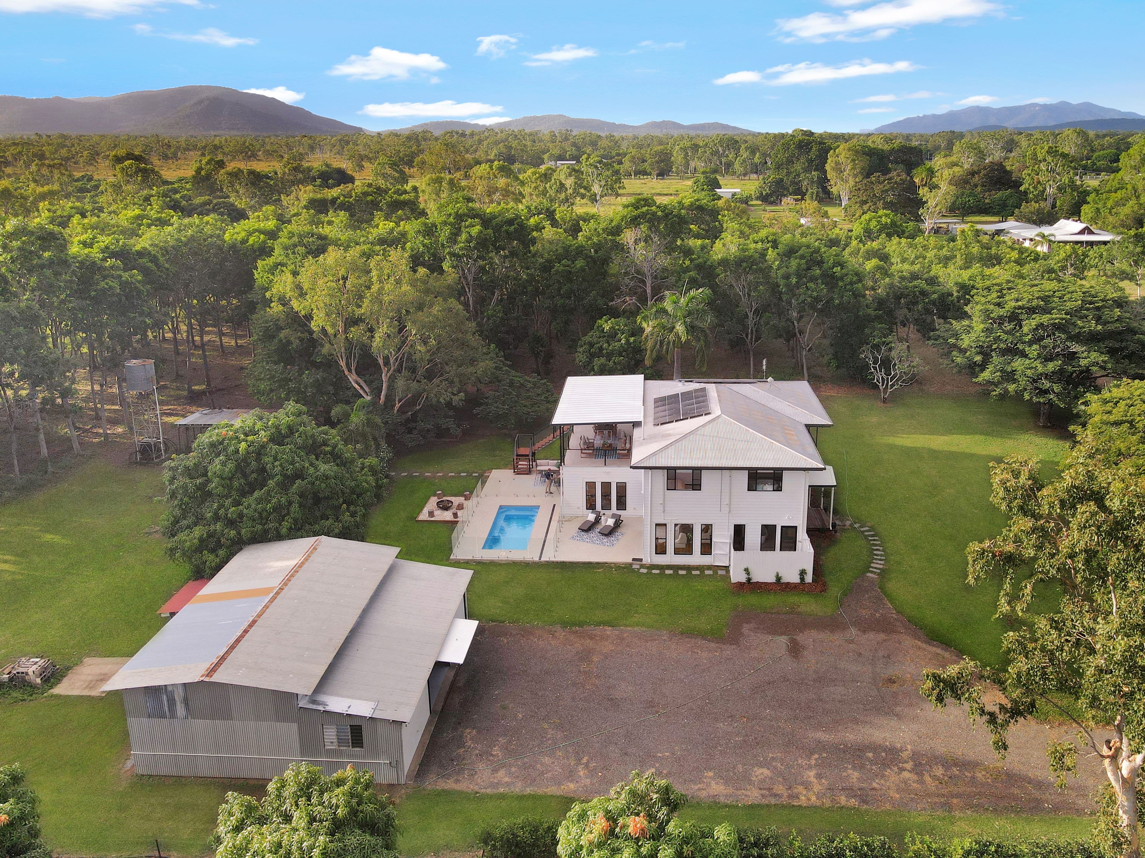54 Alligator Creek Road, Alligator Creek QLD 4816, Alligator Creek - Thumbnail 3