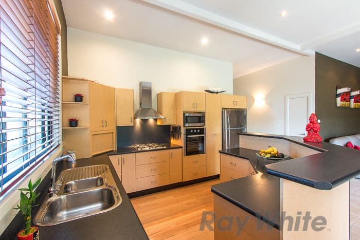 8 Pindari Close, Charlestown - Thumbnail 2