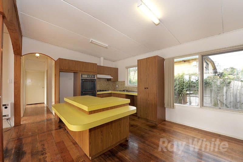 9 California Crescent, FERNTREE GULLY VIC 3156, Ferntree Gully - Thumbnail 2