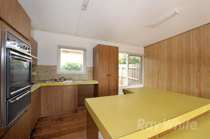 9 California Crescent, FERNTREE GULLY VIC 3156, Ferntree Gully - Thumbnail 3