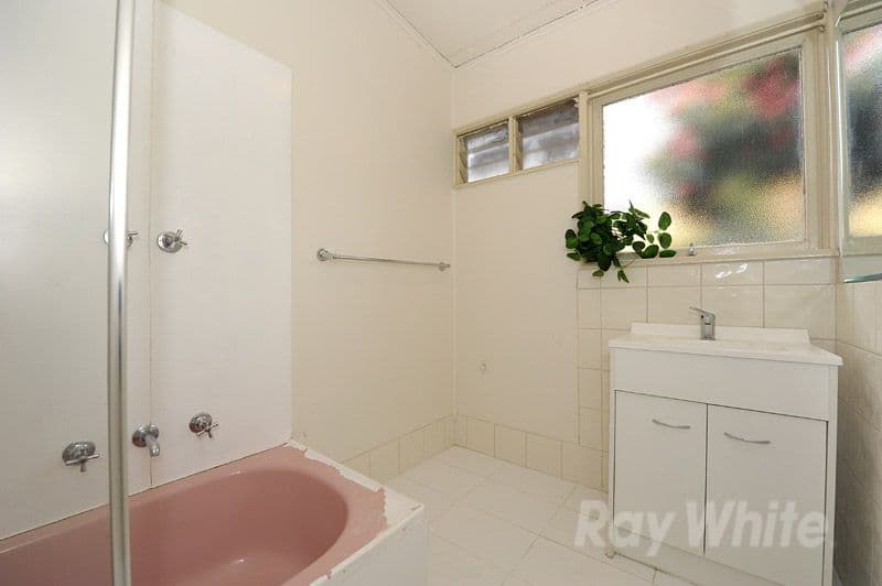 9 California Crescent, FERNTREE GULLY VIC 3156, Ferntree Gully - Thumbnail 5