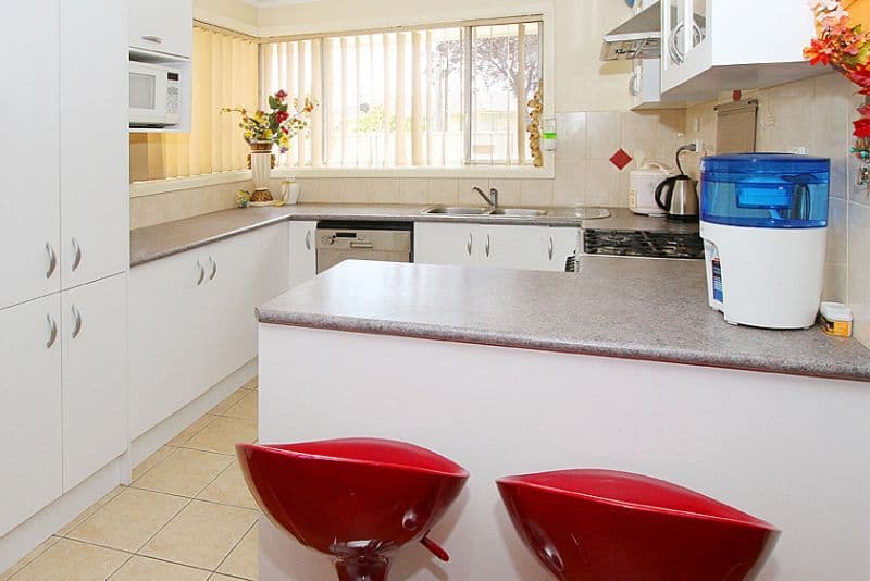 8  Collins Street, THOMASTOWN VIC 3074, Thomastown - Thumbnail 2