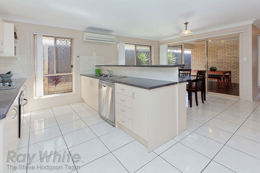 58 Lloyd Bird Crescent, SPRINGFIELD LAKES QLD 4300, Springfield Lakes - Thumbnail 4