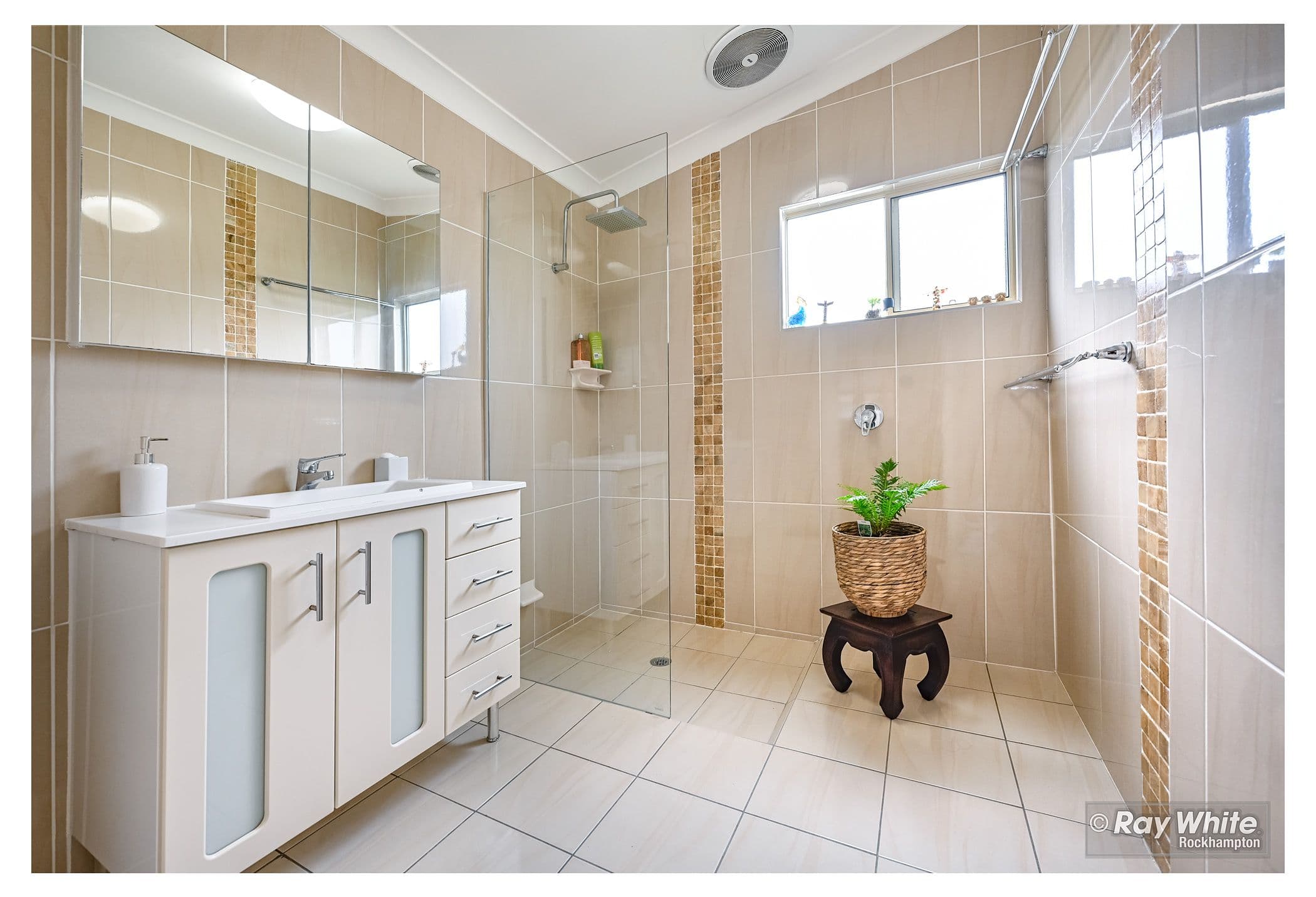 234 West Street, Allenstown QLD 4700, Allenstown - Thumbnail 7