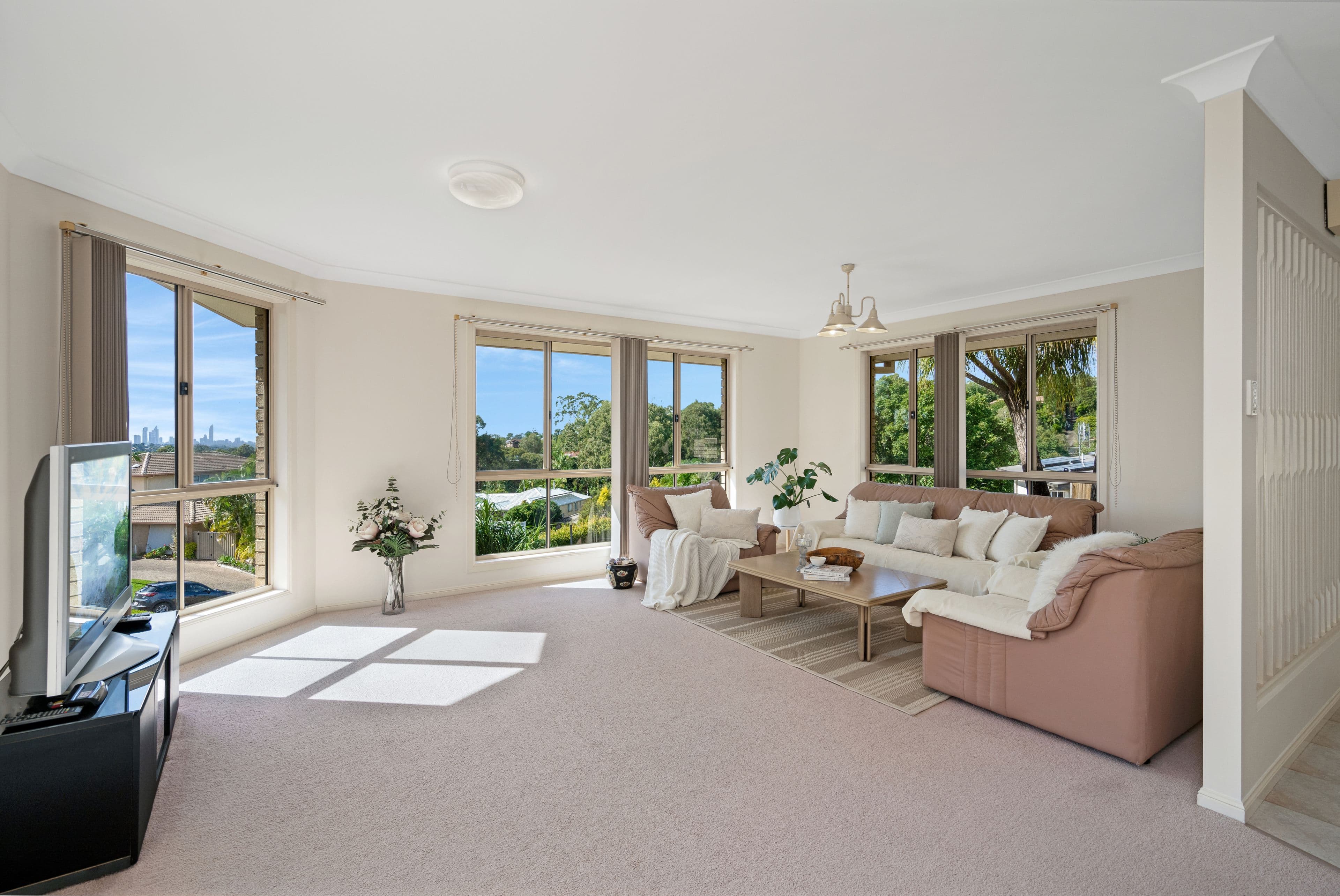 4 Hampstead Court, Highland Park QLD 4211, Highland Park - Thumbnail 2